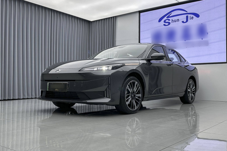 长安启源A05 2024款 145 Max车身外观6005