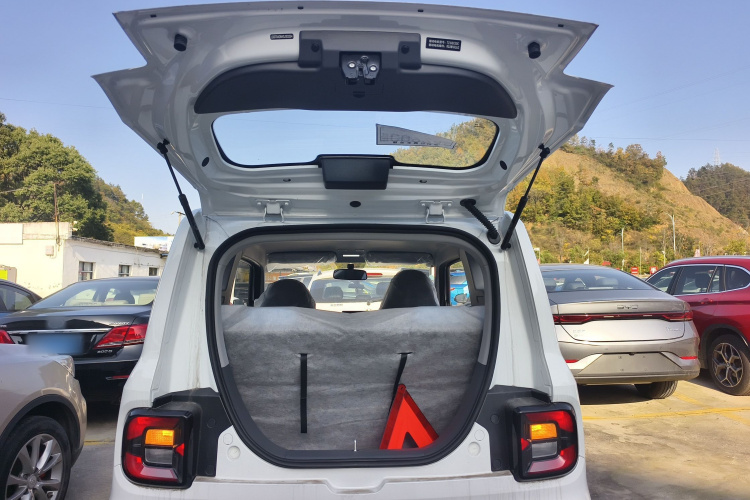 吉利银河 2024款 熊猫mini 200km 耐力熊局部细节23