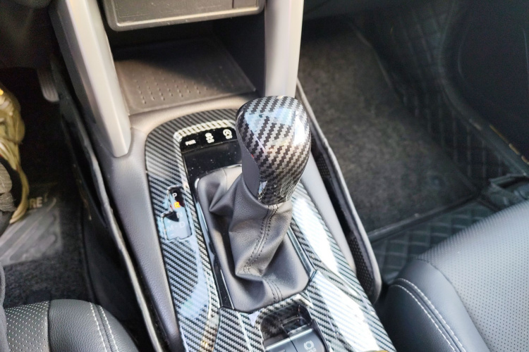 丰田 锋兰达 2022款 2.0L CVT豪华版局部细节18