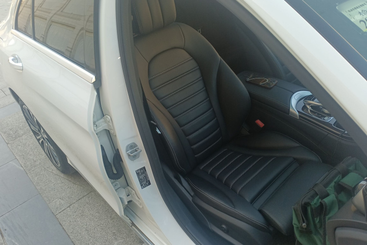 奔驰C级 2015款 C 200 L 4MATIC局部细节41