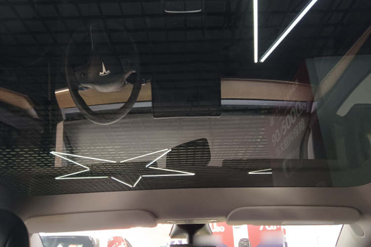 特斯拉 Model Y 2021款 标准续航后驱版局部细节22