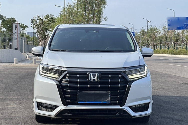 本田 艾力绅 2024款 2.0L e:HEV 豪华版车身外观6009