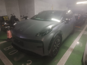 极氪X 2025款 四座后驱魔方版