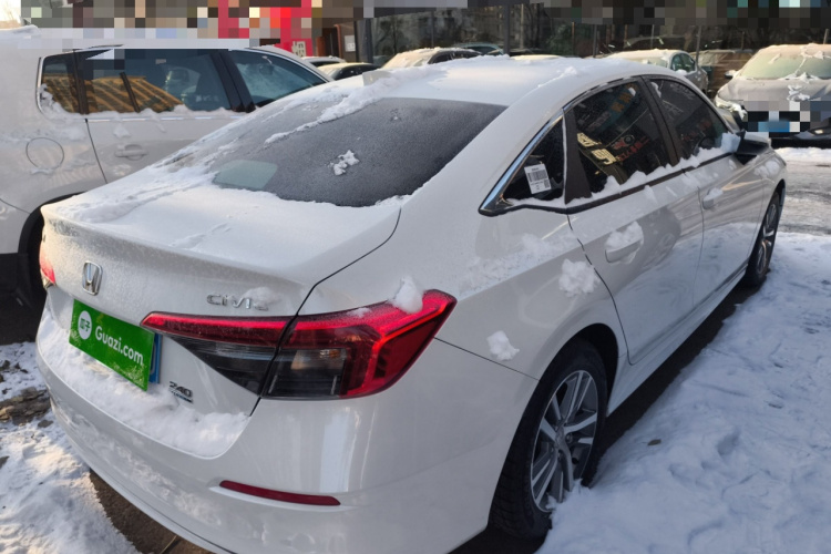 本田 思域 2023款 240TURBO CVT劲势版车身外观7