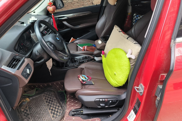 宝马X1 2018款 sDrive18Li 尊享型中控内饰19