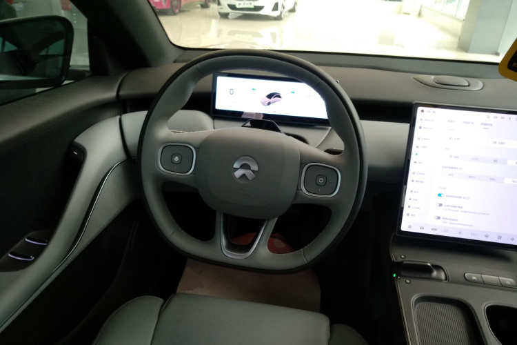 蔚来ET5 2024款 75kWh中控内饰13