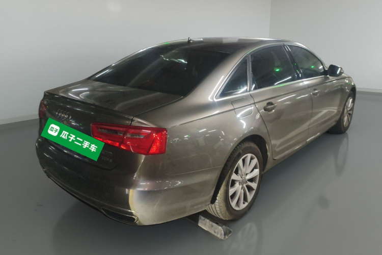 奥迪A6L 2015款 TFSI 百万纪念智领型车身外观7