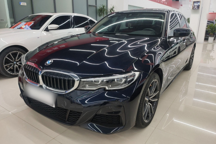 宝马3系 2022款 改款 325Li M运动套装车身外观1