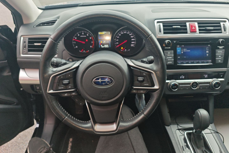 斯巴鲁 力狮 2020款 改款 2.5i 全驱风尚版中控内饰13