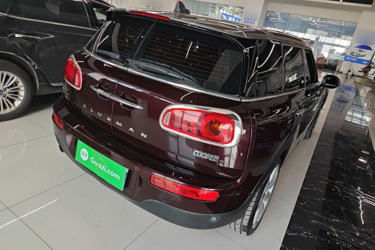 MINI Clubman 2016款 改款 1.5T COOPER 鉴赏家版车身外观7