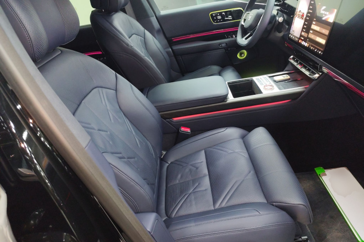 极氪9X 2025款 Ultra版局部细节41