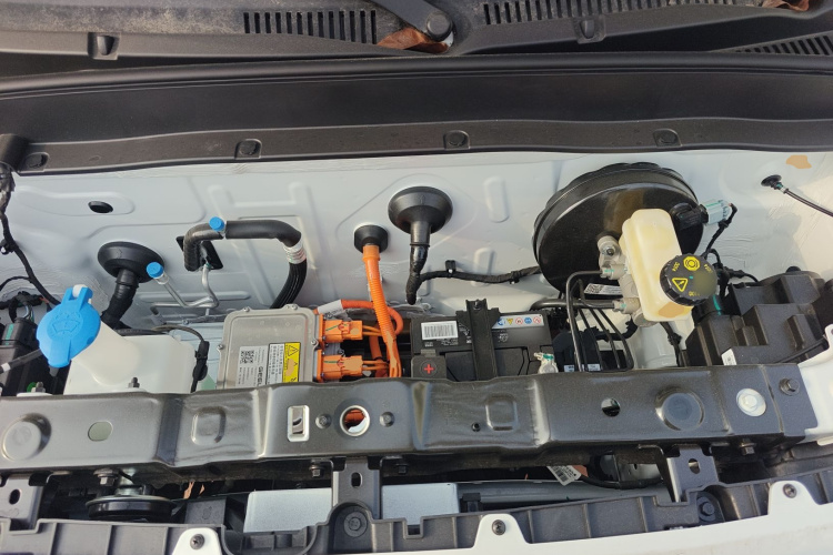 吉利银河 2025款 210km 熊猫骑士机舱底盘24