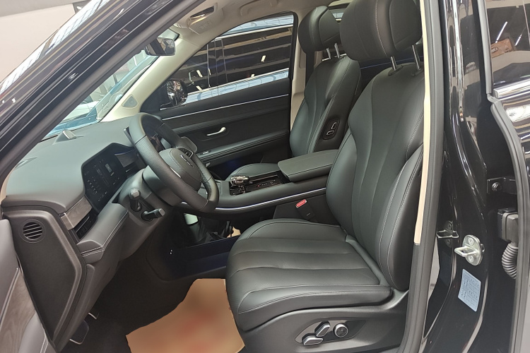 鸿蒙智行 问界M7 2022款 1.5T 四驱旗舰版中控内饰19