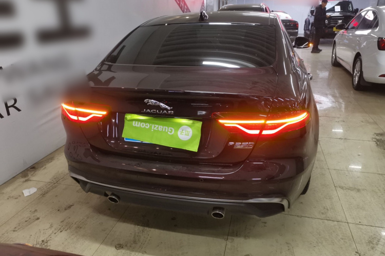 捷豹XEL 2020款 2.0T 250PS SE科技优雅版车身外观6