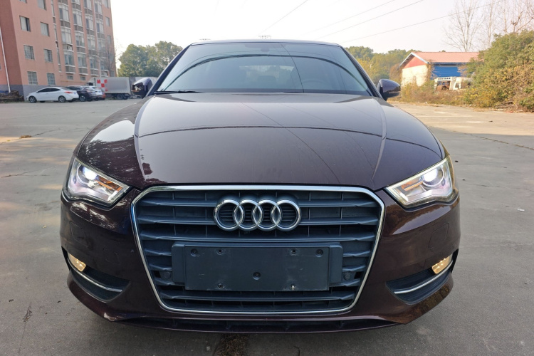 奥迪A3 2016款 Sportback 35 TFSI 领英型车身外观2