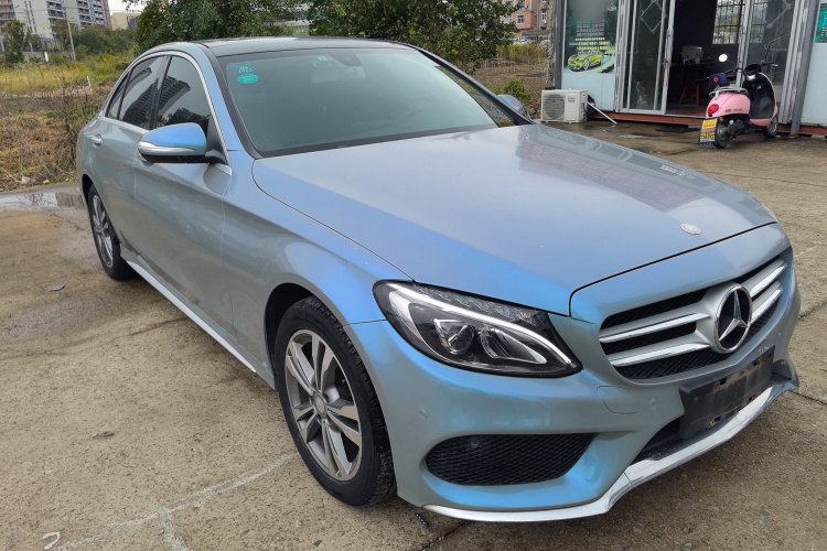 奔驰C级 2016款 C 200 L 运动型车身外观3