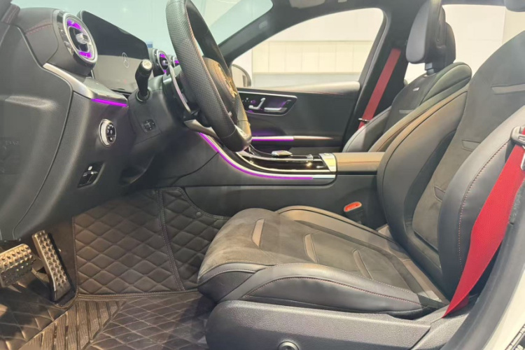 奔驰C级AMG 2024款 AMG C 43 4MATIC局部细节19