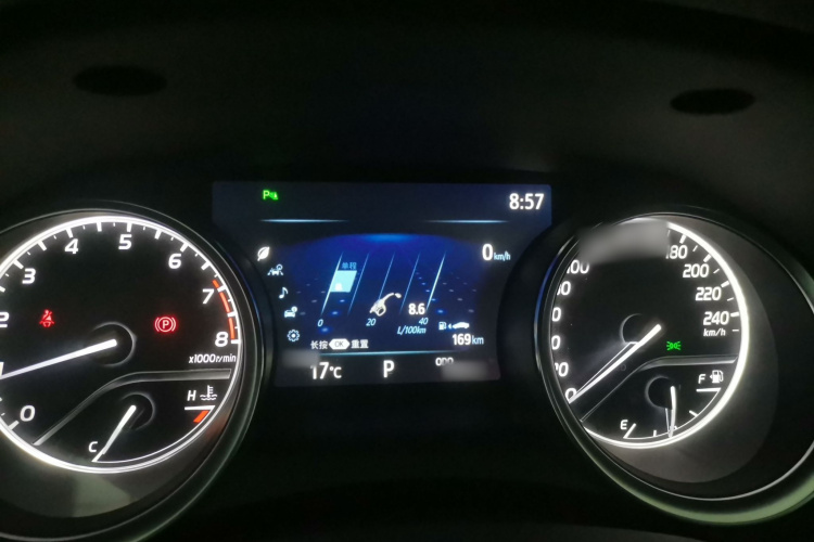 丰田 凯美瑞 2019款 改款 2.0G 豪华版局部细节14