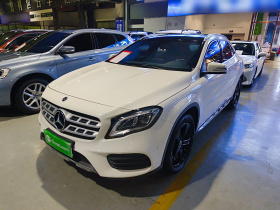 奔驰GLA 2019款 GLA 200 时尚型