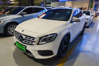 奔驰GLA 2019款 GLA 200 时尚型