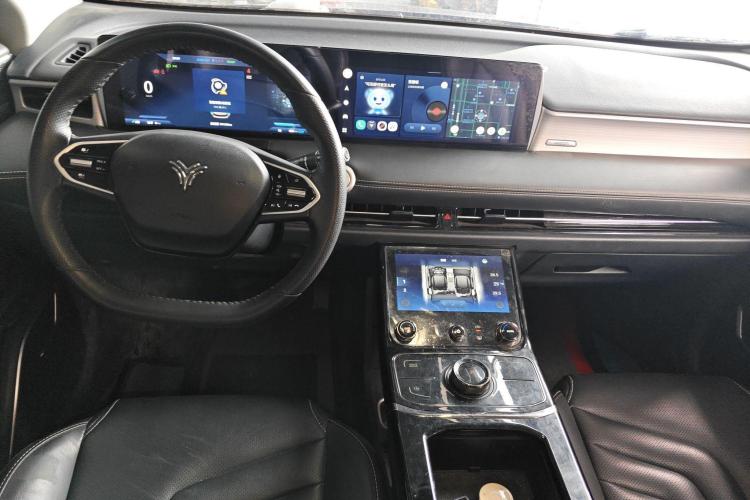 哪吒汽车 2022款 哪吒U-Ⅱ 610 三元锂中控内饰7002