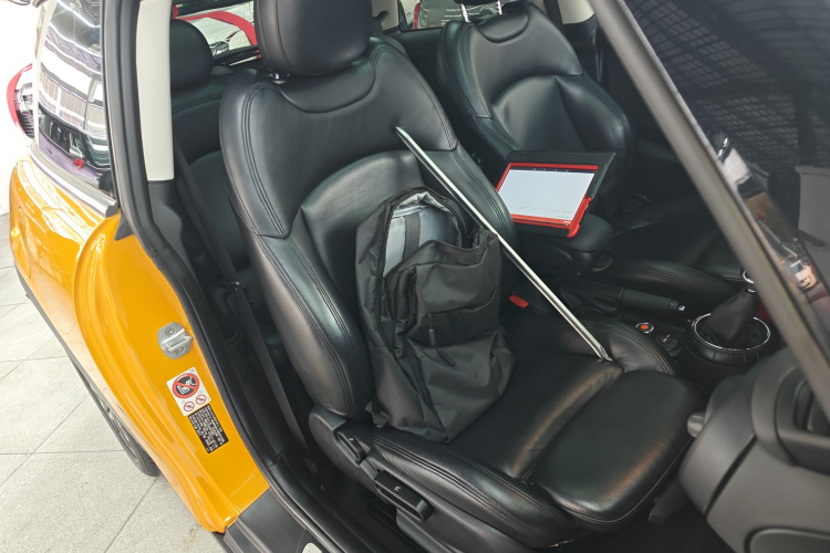 MINI 2016款 1.5T COOPER局部细节41