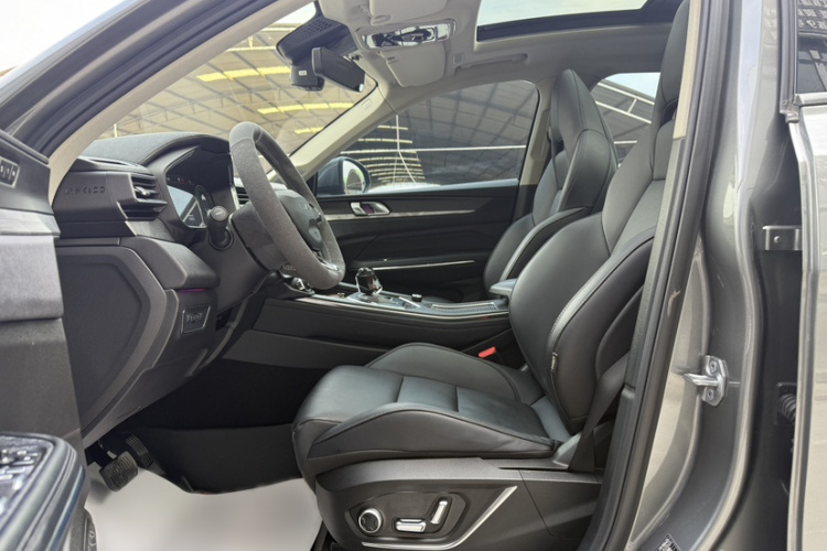 领克01 2021款 2.0TD 两驱型Pro中控内饰7007