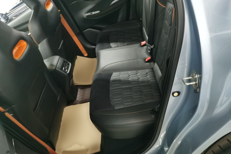 长安UNI-T 2022款 1.5T 运动版 尊贵型中控内饰21