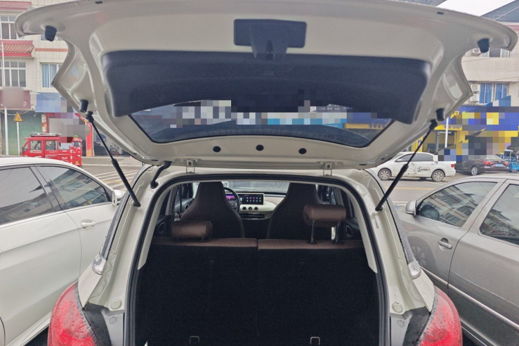 五菱汽车 五菱缤果 2023款 410km 灵犀尊享款局部细节23