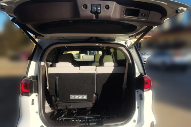 广汽传祺 传祺M8 2021款 大师系列 390T 尊贵版中控内饰23