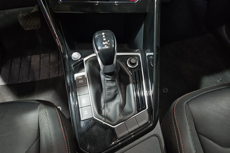 大众 探岳 2021款 330TSI 两驱豪华智联版局部细节18