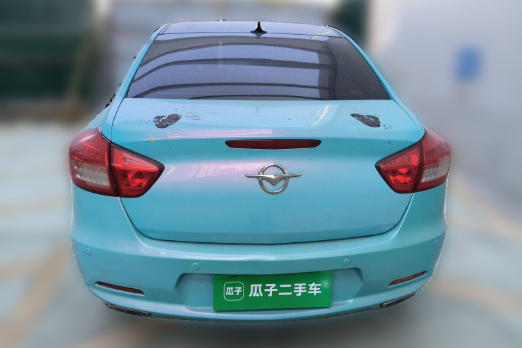 海马M6 2017款 1.5T CVT豪华型车身外观6