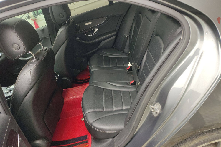 奔驰C级 2018款 C 200 L 运动版中控内饰7004