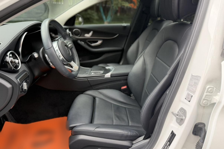 奔驰C级 2021款 C 200 L 时尚型运动版中控内饰7001