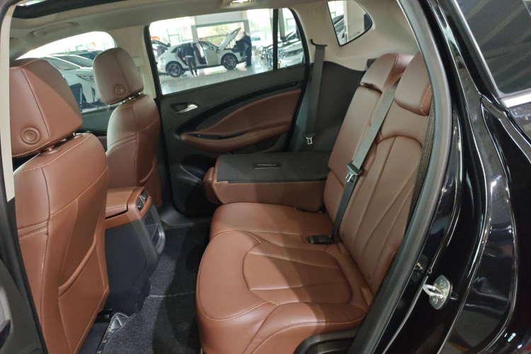 别克 昂科威 2020款 28T 四驱精英型中控内饰21