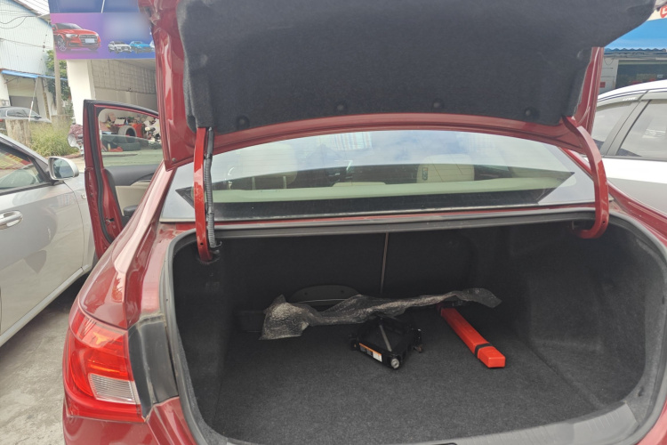 别克 英朗 2017款 15N 自动精英型局部细节23