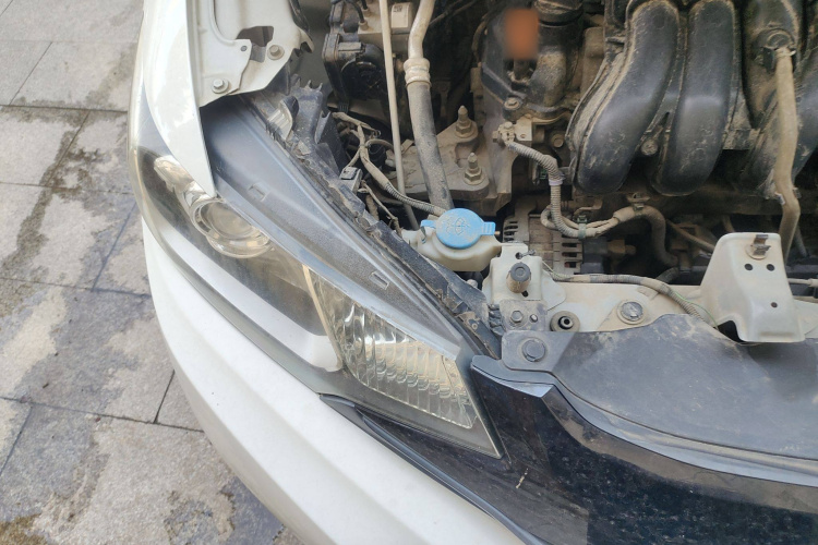 本田 飞度 2014款 1.5L LX CVT舒适型局部细节9006