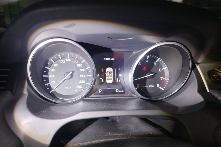 路虎 揽胜极光 2015款 2.0T 五门智耀版局部细节14