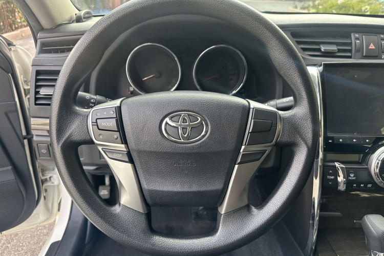 丰田 锐志 2013款 2.5S 菁锐版中控内饰7005