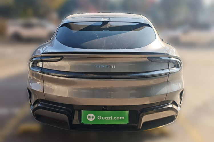 小米汽车 小米YU7 2025款 超长续航高性能四驱Max版车身外观6
