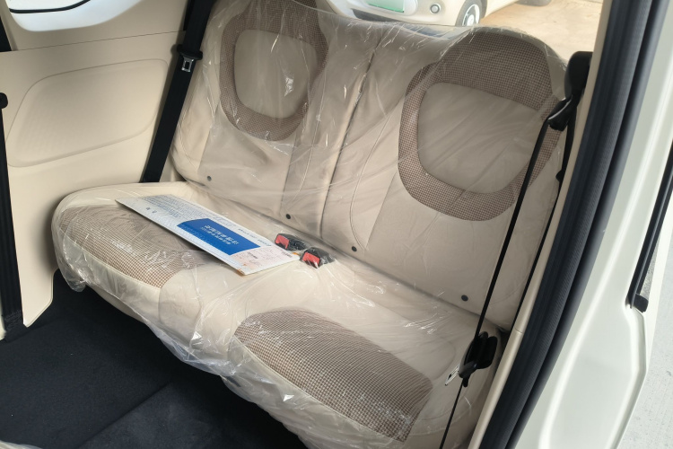 五菱汽车 宏光MINIEV 2024款 第三代 215km 青春版中控内饰21