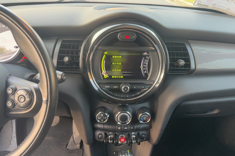 MINI 2015款 1.5T COOPER Fun 五门版局部细节16