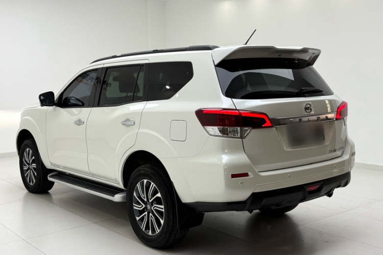 日产 途达 2020款 2.5L XV 4WD 自动四驱旗舰版车身外观6008