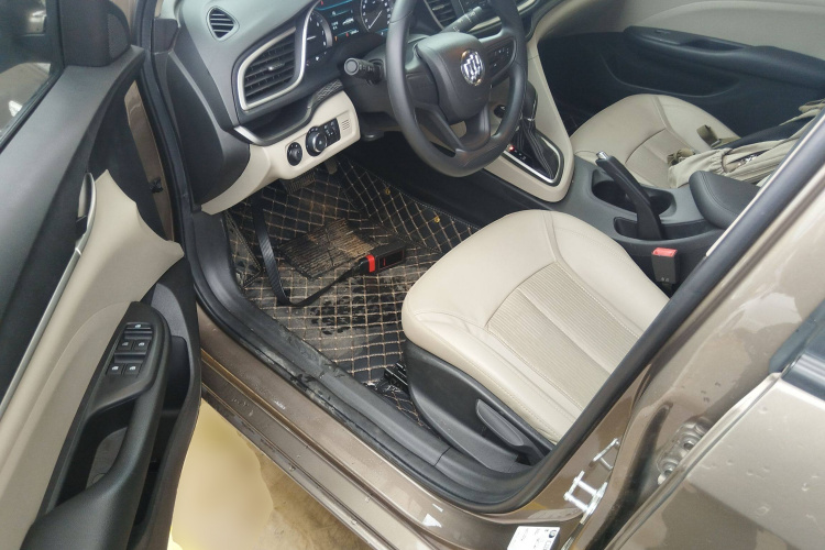 别克 英朗 2017款 18T 双离合精英型中控内饰20