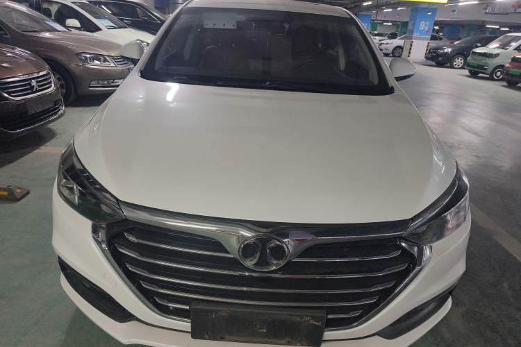 北京汽车 绅宝D50 2018款 1.5L CVT尊贵智联版车身外观2