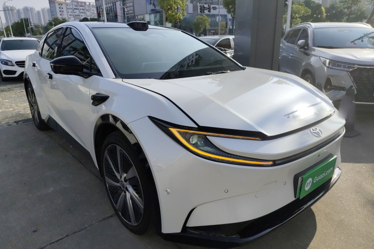 丰田bZ5 2025款 550 PRO智行版车身外观3