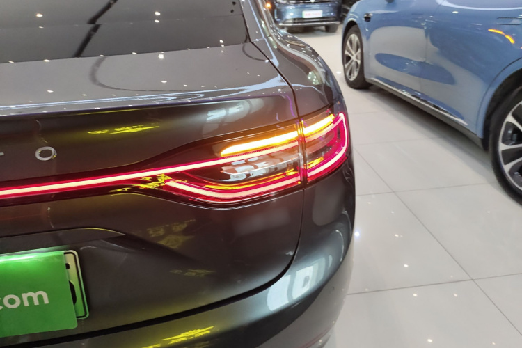 鸿蒙智行 享界S9 2024款 纯电 Max 后驱长航版车身外观9