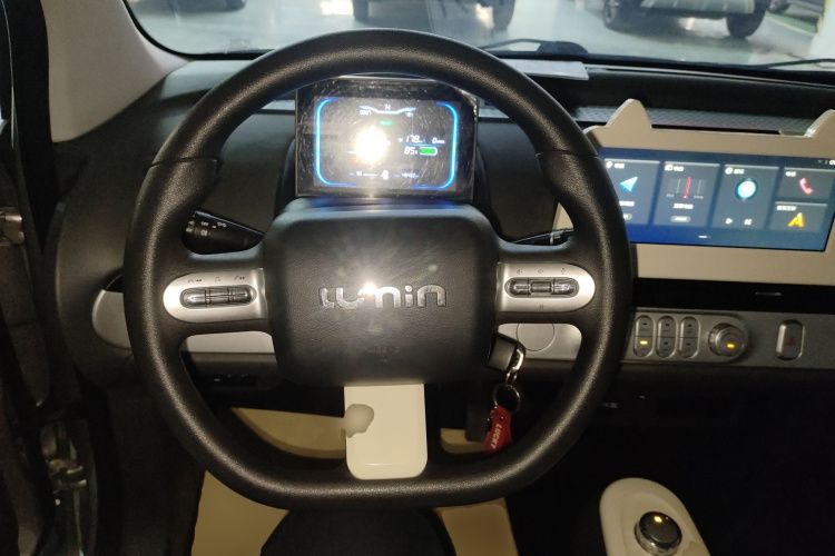 长安启源 长安Lumin 2022款 210km 香甜款中控内饰13