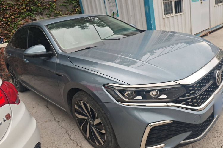 大众 帕萨特 2022款 330TSI 星空尊贵版车身外观6002