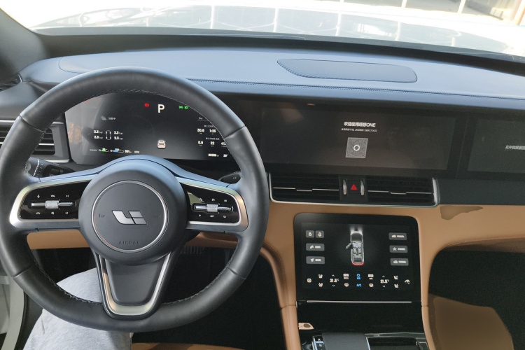 理想汽车 理想ONE 2021款 增程6座版中控内饰12